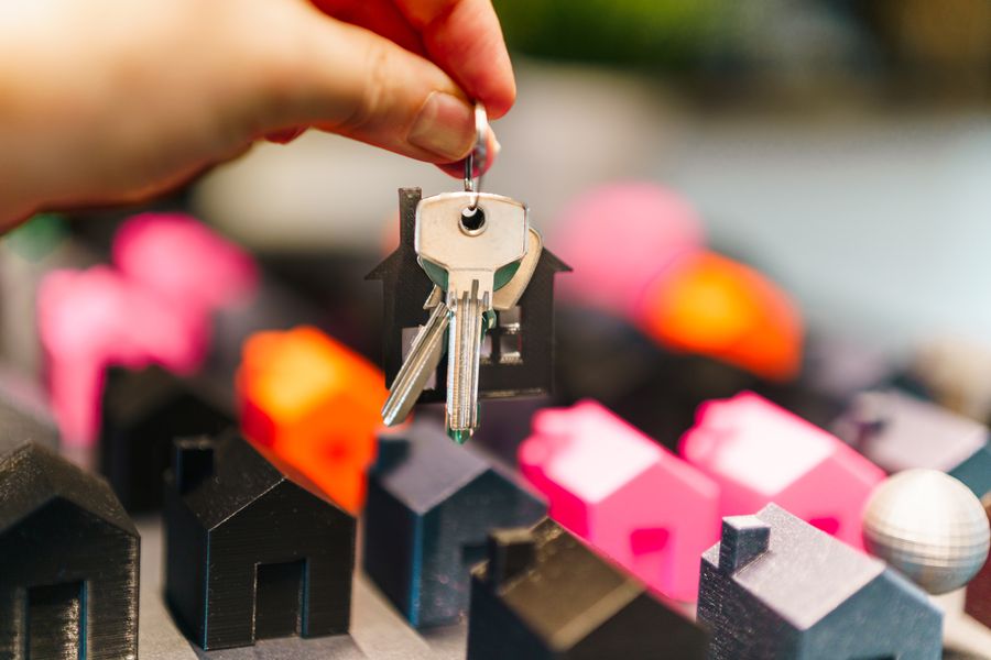 Entrega de llaves de una vivienda